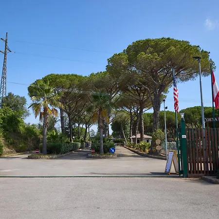 Happy Camp In Costa D'argento Village Club Capalbio Kemping Nunziatella